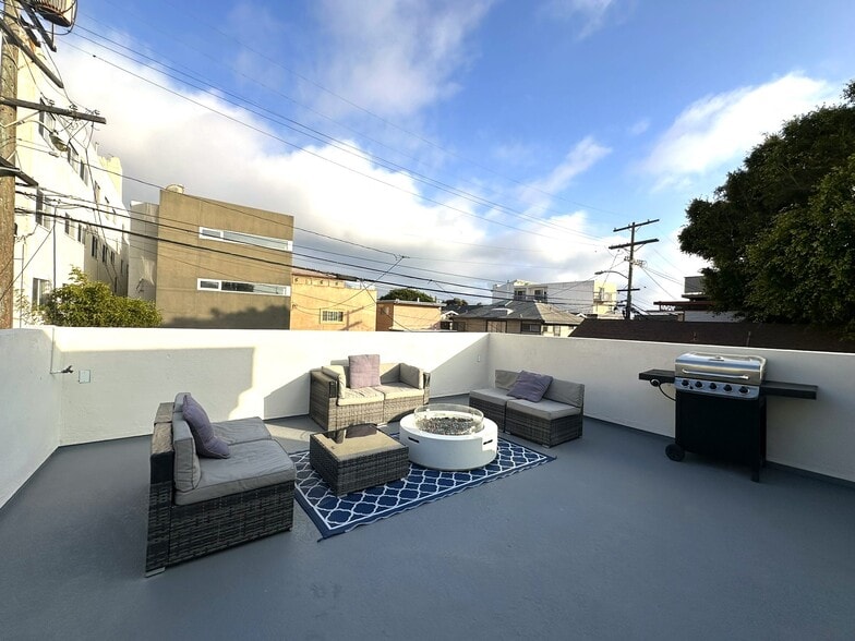 Building Photo - 36 Paloma Ave