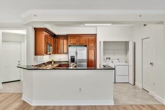 Building Photo - 1405 Renaissance Way