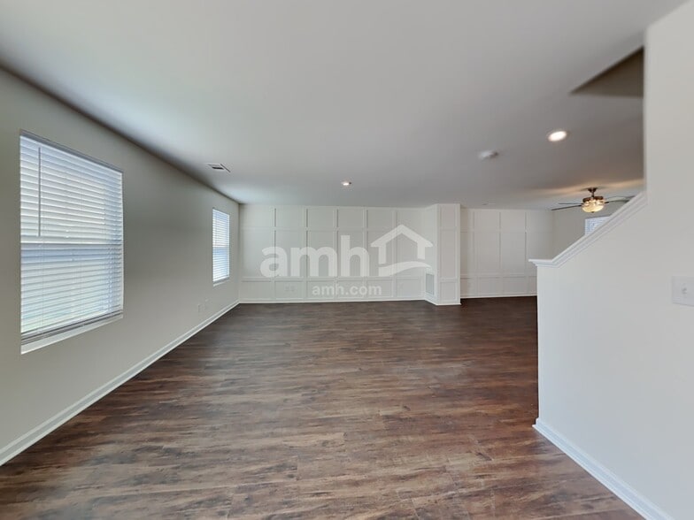 Building Photo - 941 Blue Ash Way