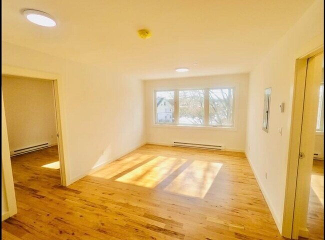 Living room - 35 Springside Ave