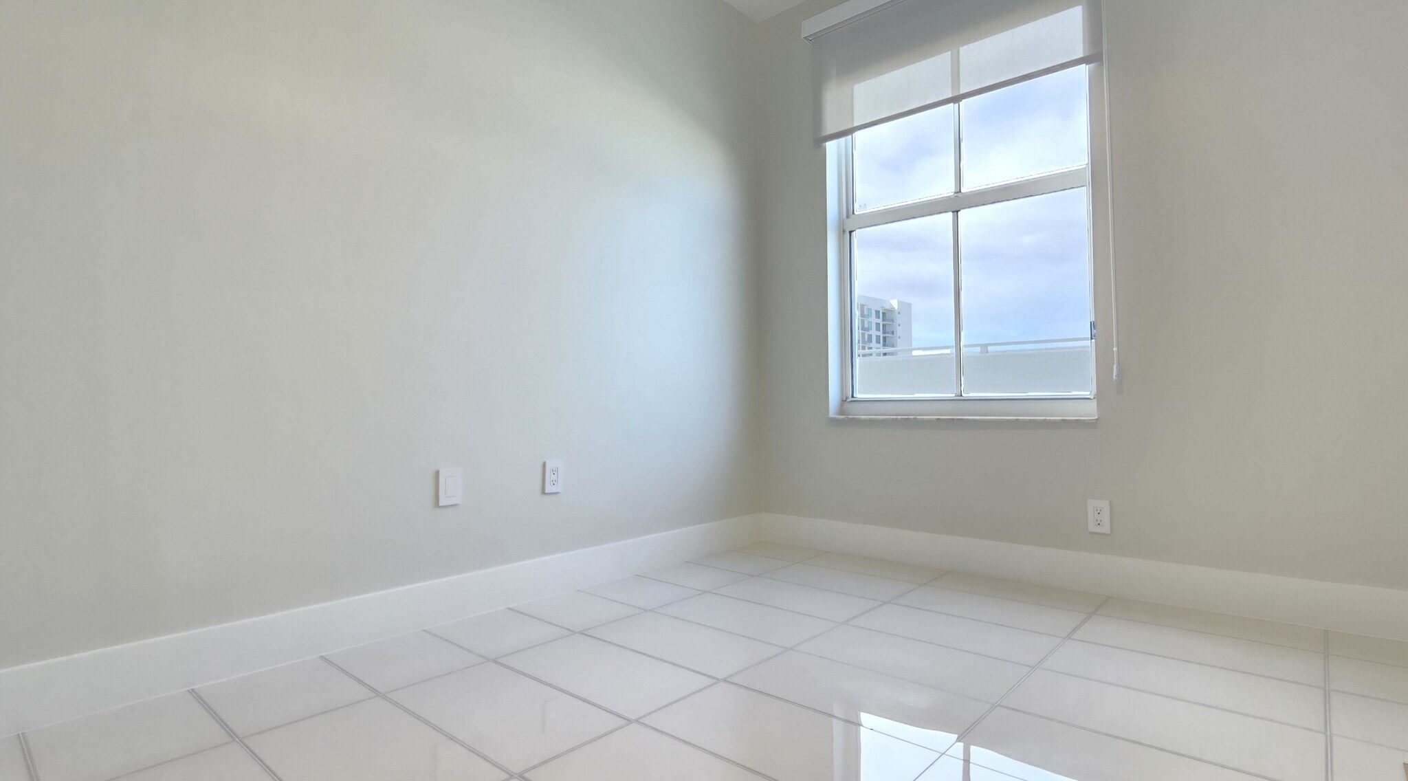 Building Photo - 255 Evernia St