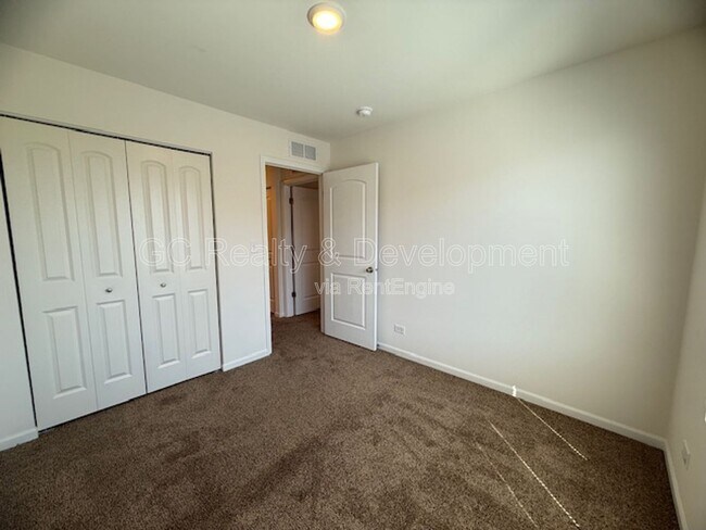 Building Photo - 2372 Upland Rd