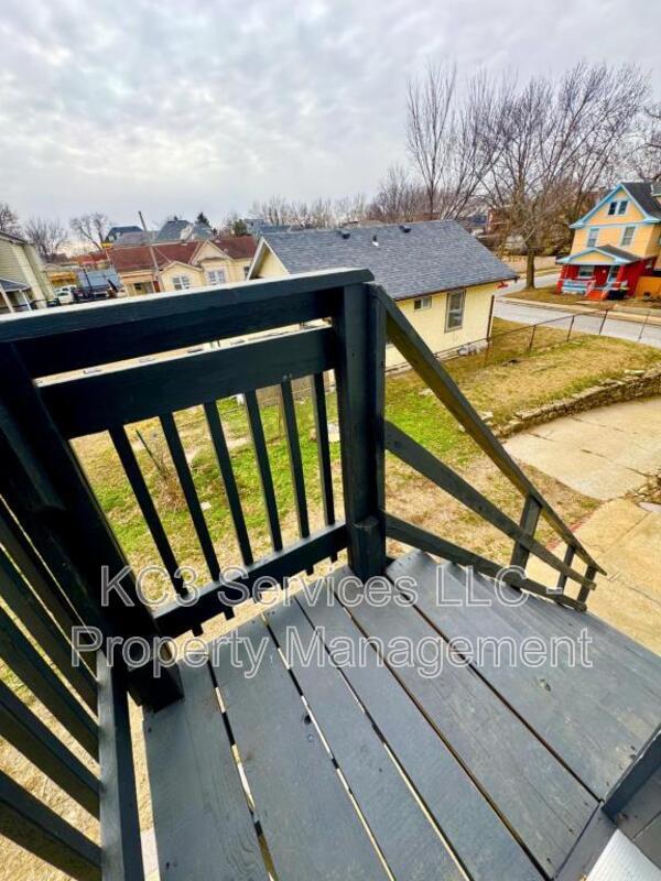 Building Photo - 129 Brooklyn Ave