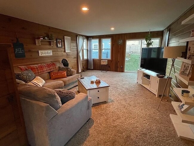 Building Photo - 926 N 12th St