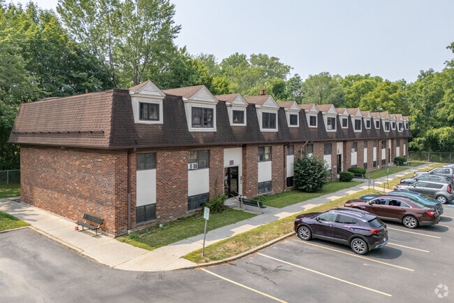 Building Photo - Willow Gardens