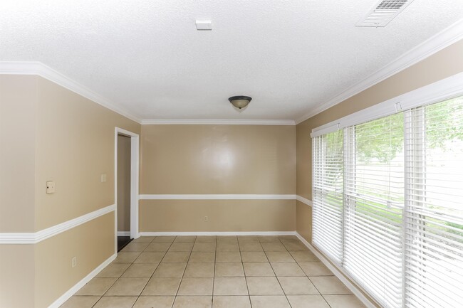 Building Photo - 9083 Hearth Stone Cove