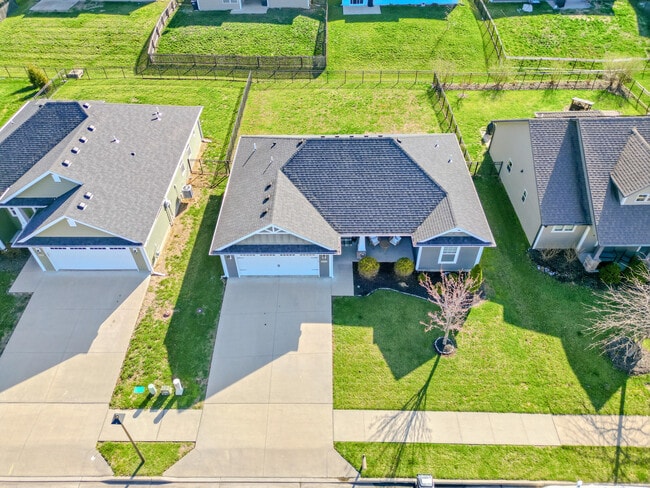 Building Photo - 7412 Oakley Dr