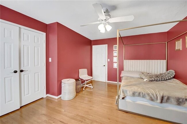 Building Photo - 2710 Abbottswell Dr