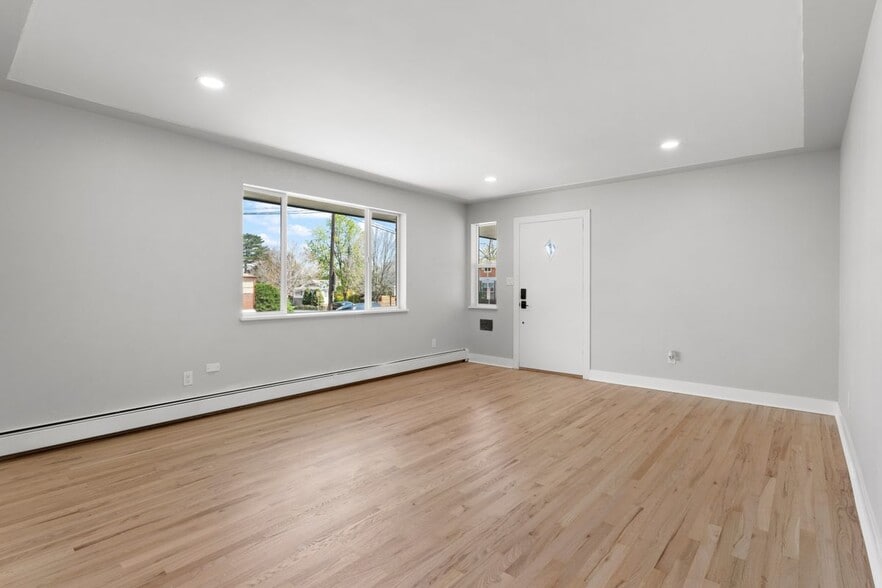 Building Photo - 2903 W 39th Ave