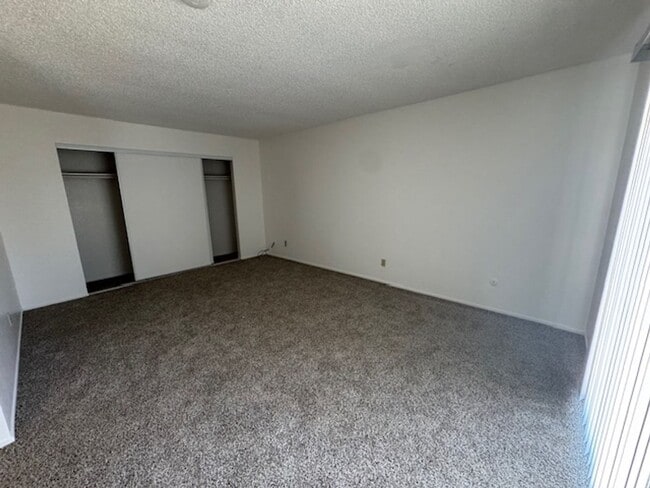 Building Photo - Fully Remodeled 4 Bedroom House Available ...