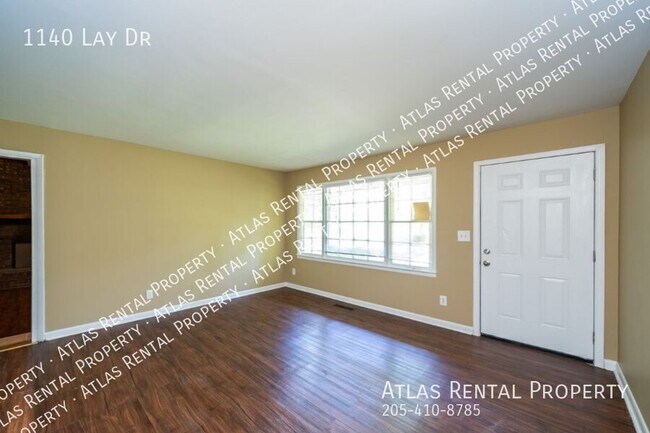 Building Photo - 1140 Lay Dr