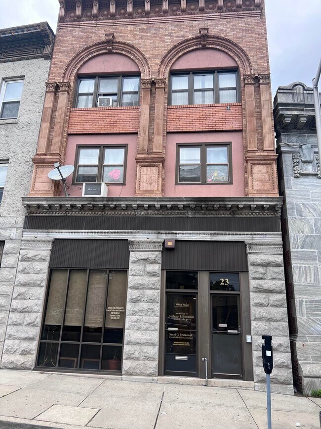 Building Photo - 23 W 8th St
