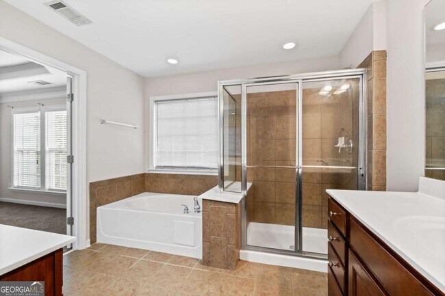 Building Photo - 4720 Wehunt Trail