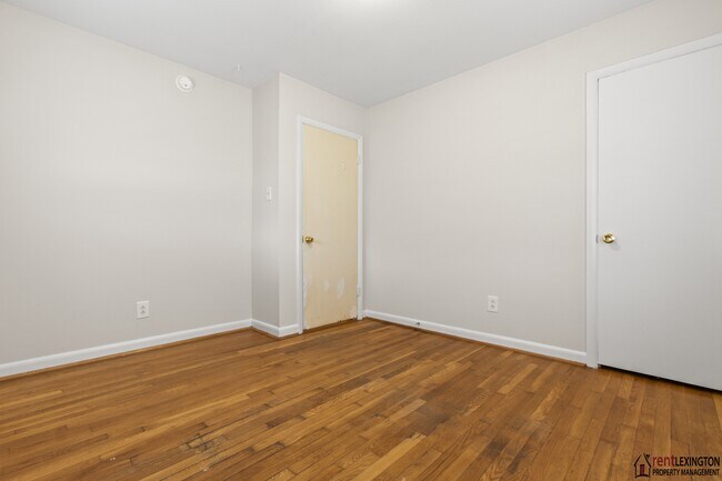 Building Photo - 203 Loch Lomond Dr