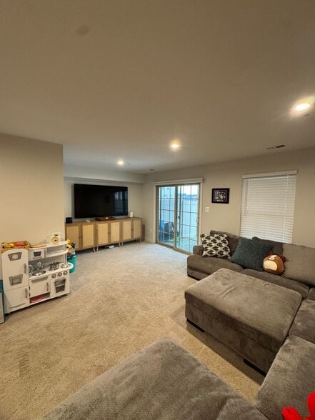 Building Photo - 10706 Lamoka Ln