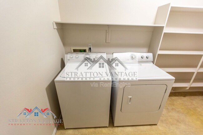 Building Photo - 15792 W Port Au Prince Ln