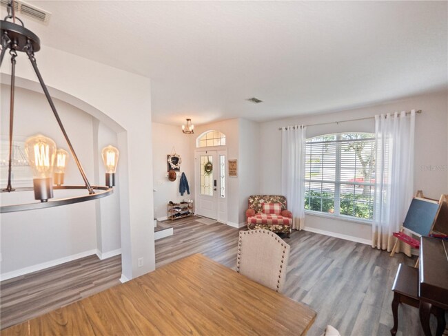 Building Photo - 4904 Adair Oak Dr