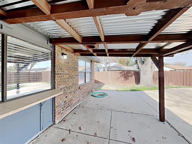 Building Photo - 3522 Whitney Dr