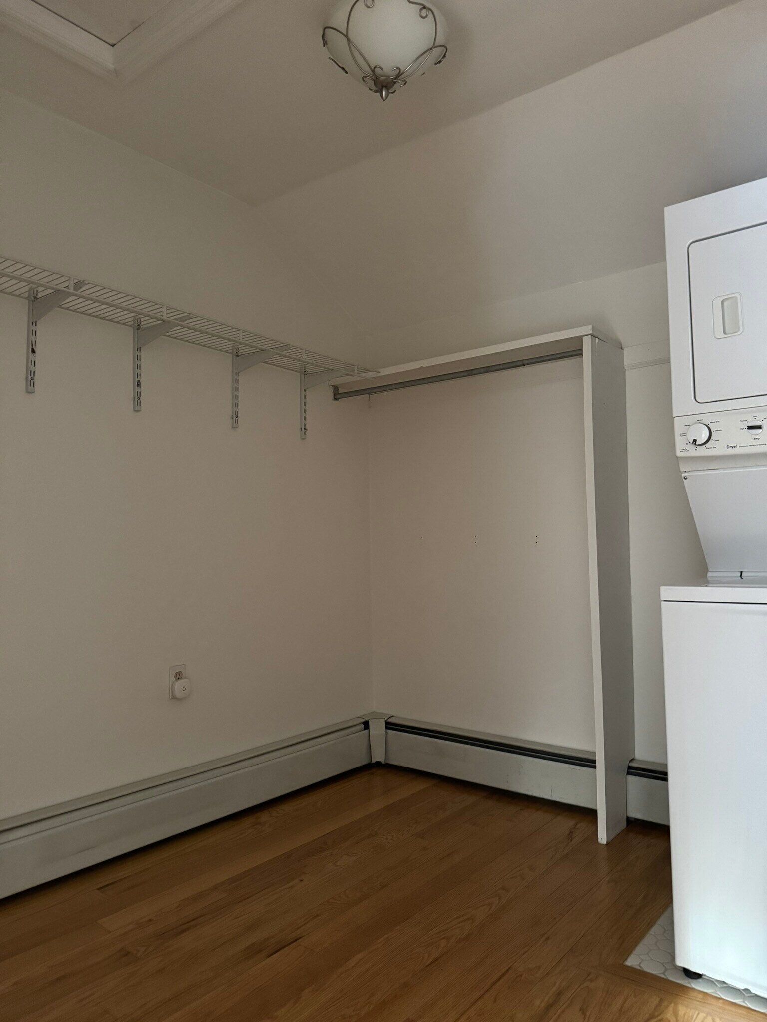 Building Photo - 75 Fostertown Rd