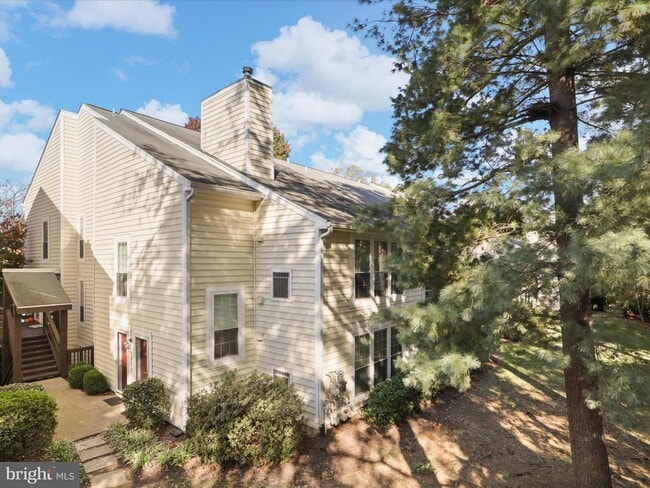 Building Photo - 10064 Oakton Terrace Rd