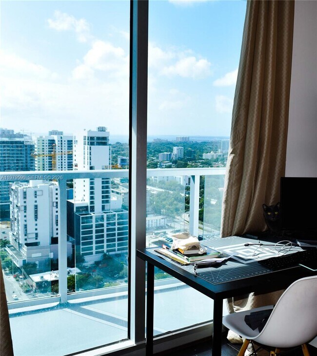 Building Photo - 185 SW 7th St