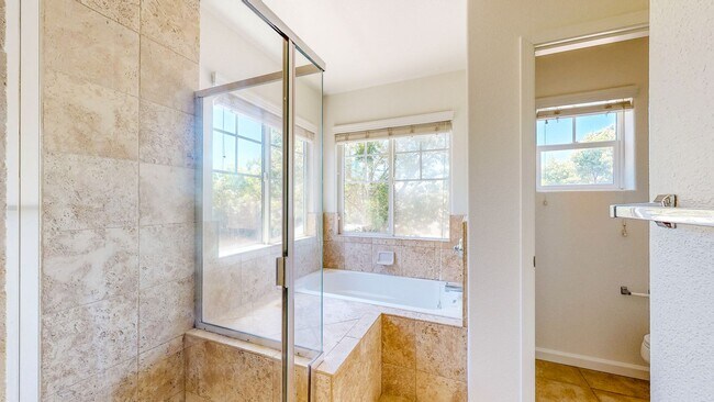 Building Photo - Rincon Valley FIVE Bedroom Three Bathroom Single Family Home!