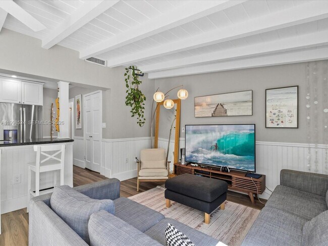 Building Photo - 2648 NE 26th Ave