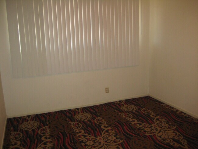 Bedroom No. 1 - 467 S Downey Rd