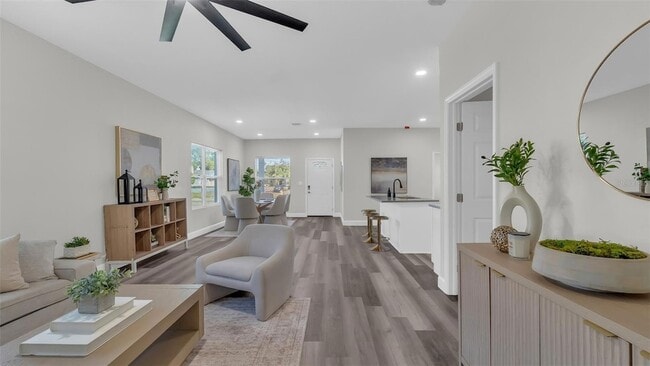 Building Photo - 1901 31st St S