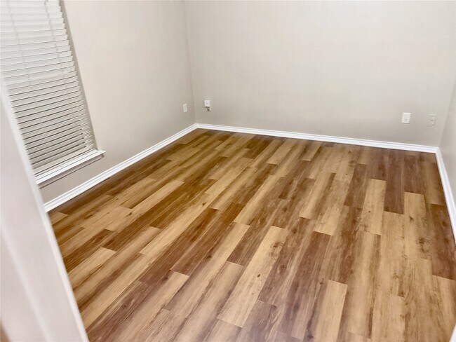 Building Photo - 15125 Donna Jane Loop