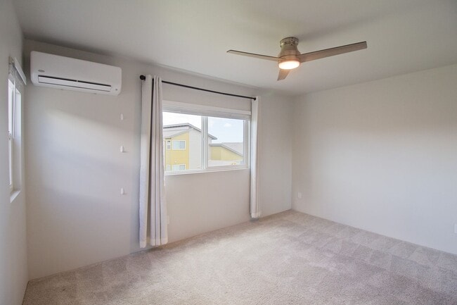 Building Photo - Ikena-Ho'opili/4 BD/2.5 BA/4 PK/ Available February 1