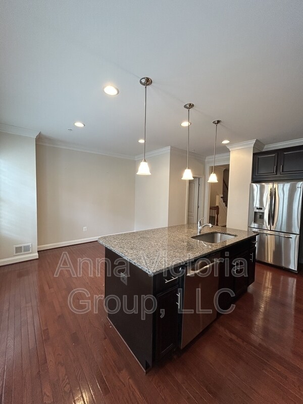 Building Photo - 617 Sprintsail Way