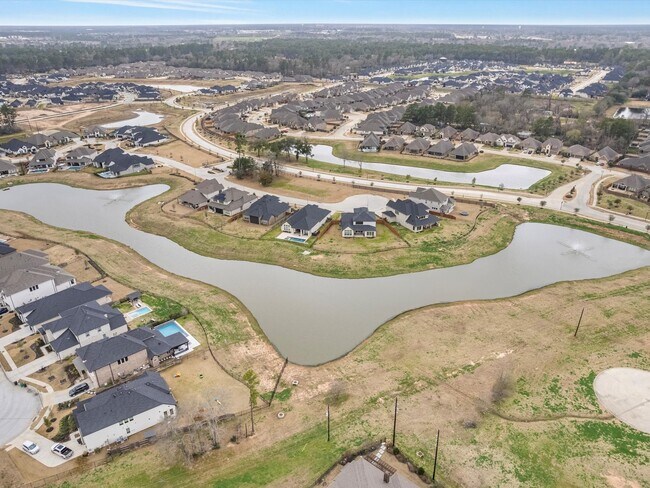 Building Photo - 24543 Songlark Bend Dr