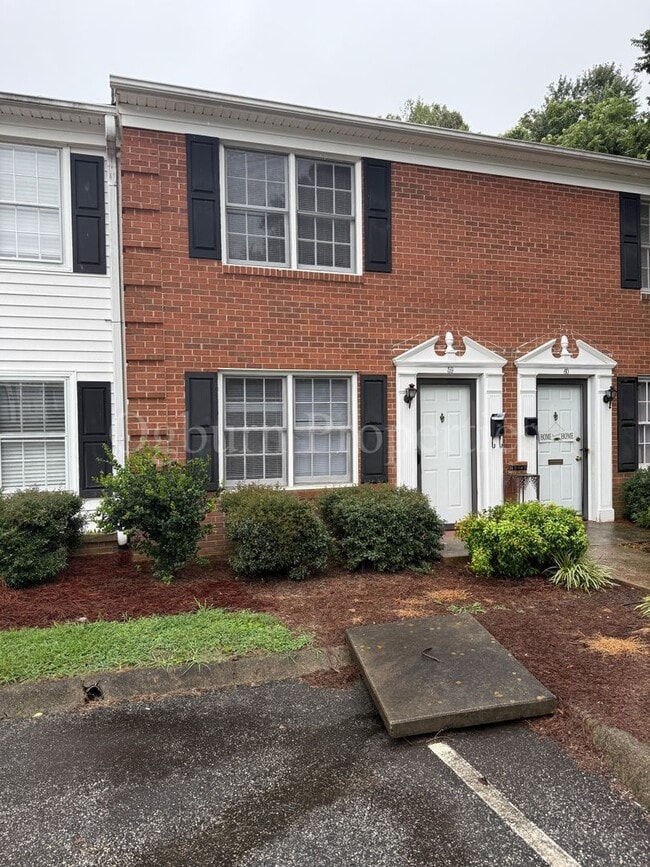 Building Photo - 311-59 Salisbury Manor-Kernersville-2BR/1....