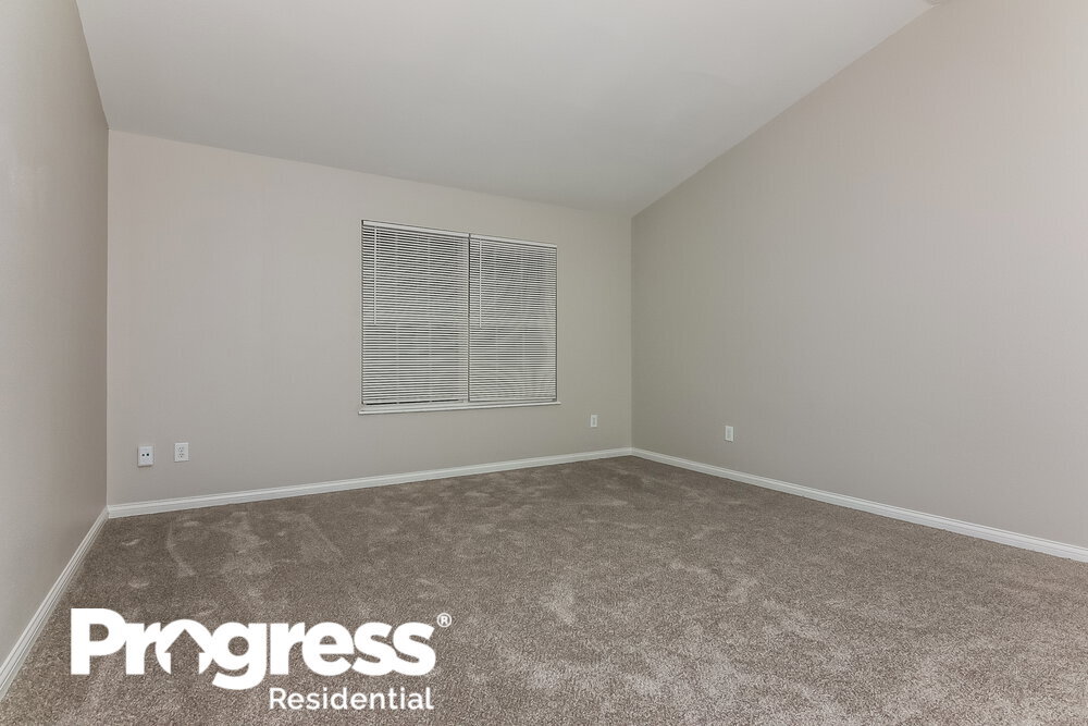 Building Photo - 1848 Ernest Dr