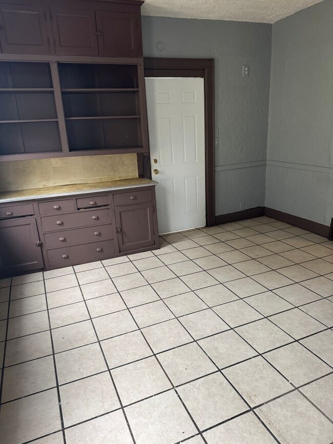 Building Photo - 3240-3242 N 24th Pl. (Duplex)