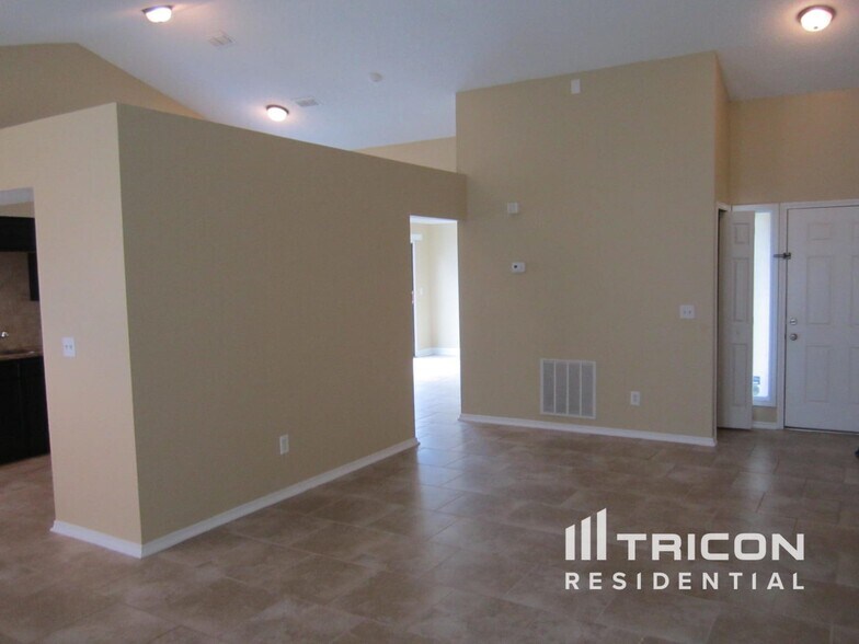 Building Photo - 2672 Sam Hardwick Blvd