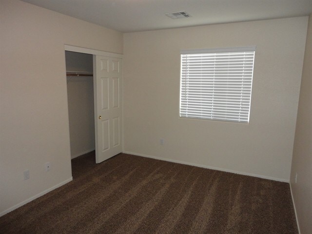 Building Photo - 3810 Shimmering Creek Ave