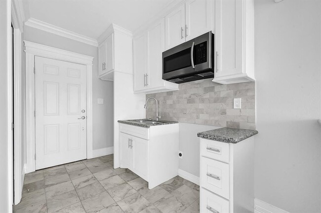 Building Photo - 12430 Pecan Ct