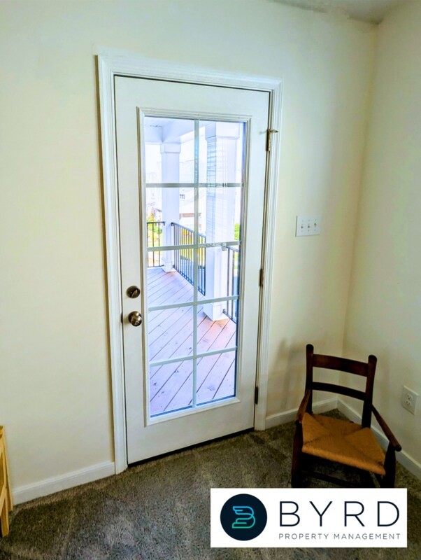 Building Photo - 16901 Thornapple Run
