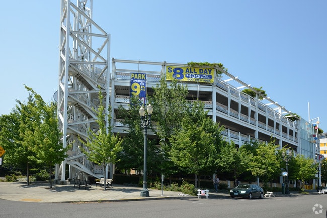 Building Photo - Station Place Tower