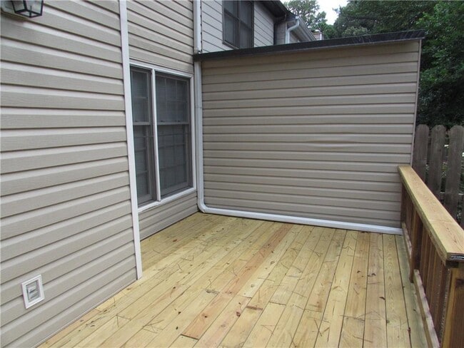 Building Photo - 1774 Twin Brooks Dr SE