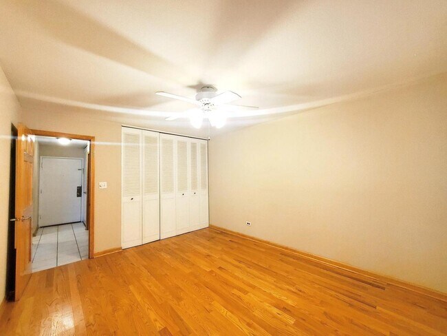 Building Photo - 1500 Robin Cir