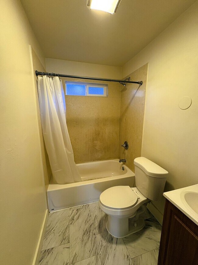 Building Photo - 8225-8227 Dowling St.