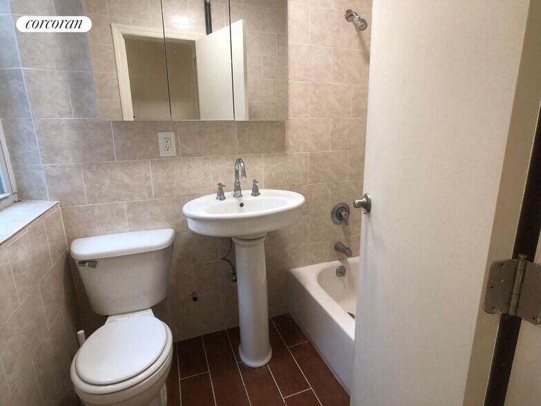 Building Photo - 448 W 55th St