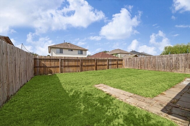 Building Photo - 1435 Glasholm Dr