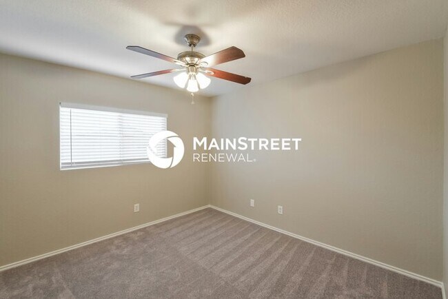 Building Photo - 3 Bedroom Pet-Friendly Home in San Antonio, TX with Main Street Renewal