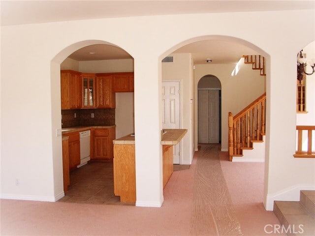 Building Photo - 504 Dahlia Ave