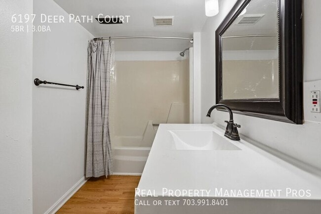 Building Photo - 6197 Deer Path Ct