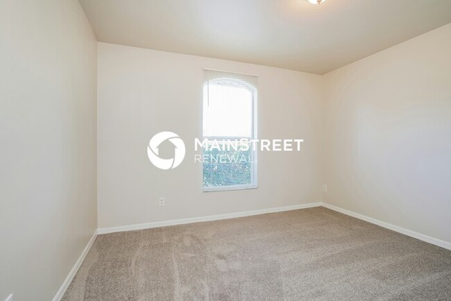Building Photo - 725 Kari Cir